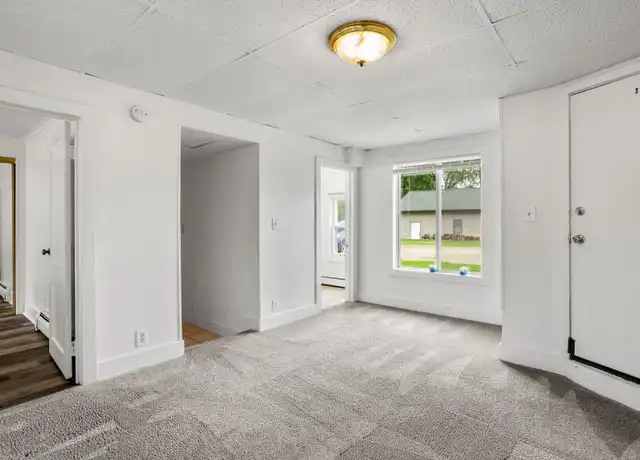Property at 323 S Grant St Unit 2, Little Chute, WI, 54140, 1 bed, 1 bath, [object Object]
