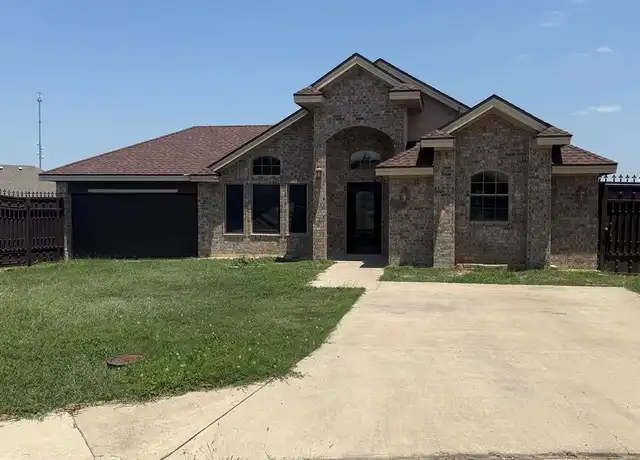 Property at 2698 Crown Way, Eagle Pass, TX, 78852, 3 beds, 2 baths, [object Object]
