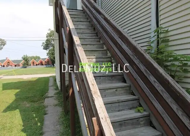 Property at 117 E Chandler Ave Unit B, Evansville, IN, 47713, 2 beds, 1 bath, [object Object]