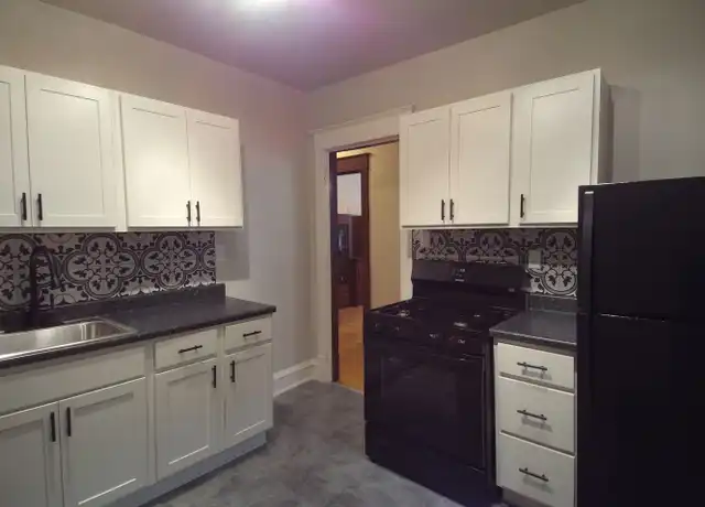 Property at 3059 N Maryland Ave, Milwaukee, WI, 53211, 3 beds, 1 bath, [object Object]