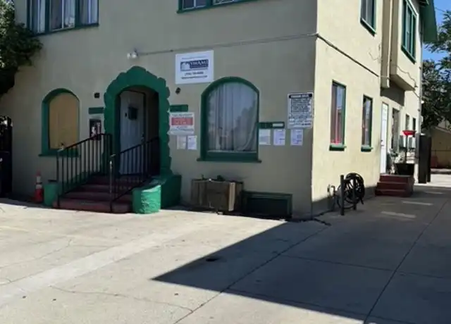 Property at 1128 1/2 E 49th St Unit 1128 1/4, Los Angeles, CA, 90011, 1 bed, 1 bath, [object Object]