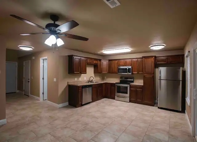 Property at 1558 N Dawn Dr Unit 1558, Fayetteville, AR, 72703, 3 beds, 2 baths, [object Object]
