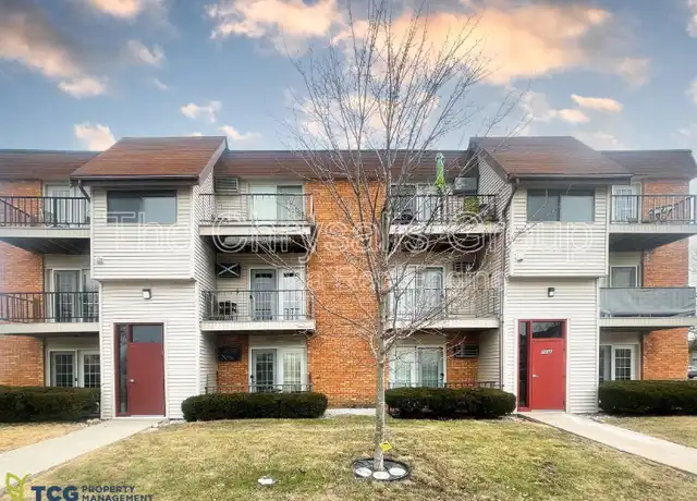 Property at 2406 Marquette Rd Unit 5, Peru, IL, 61354, 1 bed, 1 bath, [object Object]