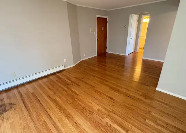 Property at 1005 W 35th Ave Unit PW E208, Gary, IN, 46408, 2 beds, 1 bath, [object Object]