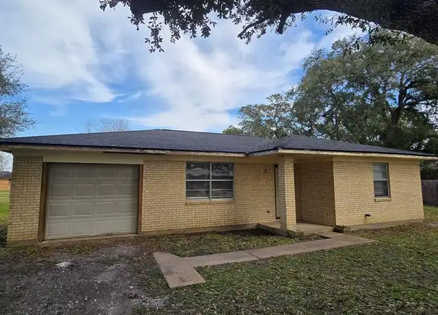 Property at 409 La Bradford Dr, Bay City, TX, 77414, 3 beds, 1.5 baths, [object Object]
