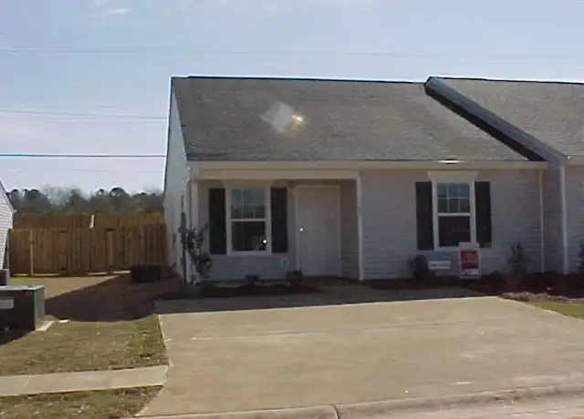 Property at 1785 Summerwoods Ln, Griffin, GA, 30224, 2 beds, 2 baths, [object Object]