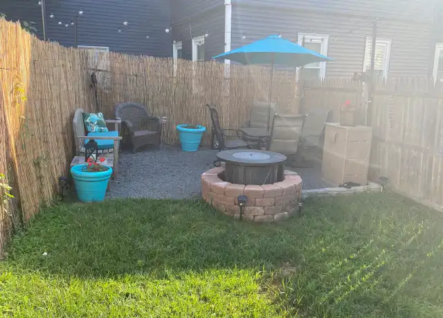 Property at 5 Bull St, Newport, RI, 02840, 2 beds, 1 bath, [object Object]