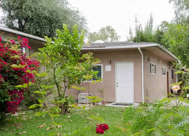 Property at 22056 De La Guerra St, Woodland Hills, CA, 91364, 1 bed, 1 bath, [object Object]