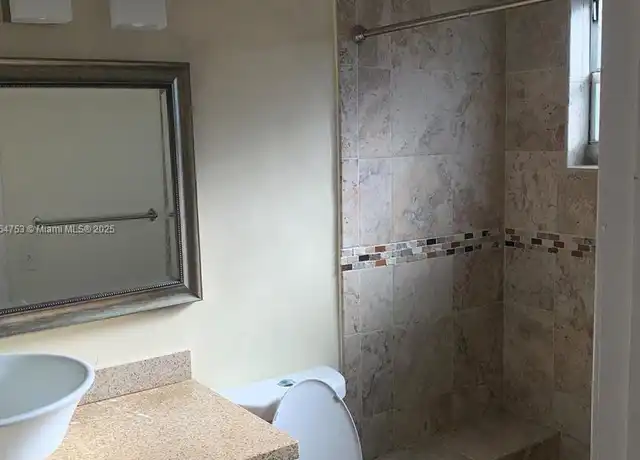 Property at 2641 Polk St #3, Hollywood, FL, 33020, 1 bed, 1 bath, [object Object]