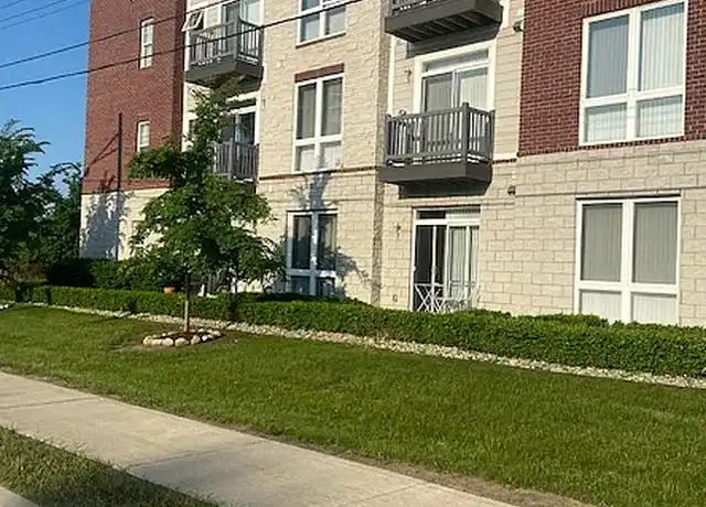 Property at Maple Cove of Ann Arbor Apartments - 1649 N Maple Rd, Ann Arbor, MI, 48103, 1-2 bed, 1 bath, [object Object]