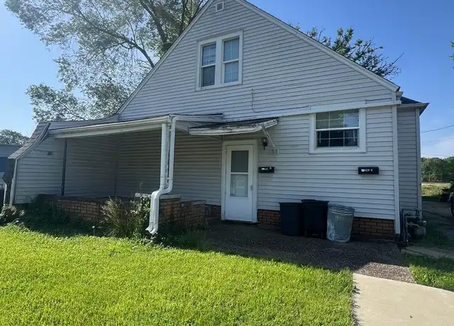 Property at 2401 S 5th St Unit 1, Springfield, IL, 62703, 2 beds, 1 bath, [object Object]