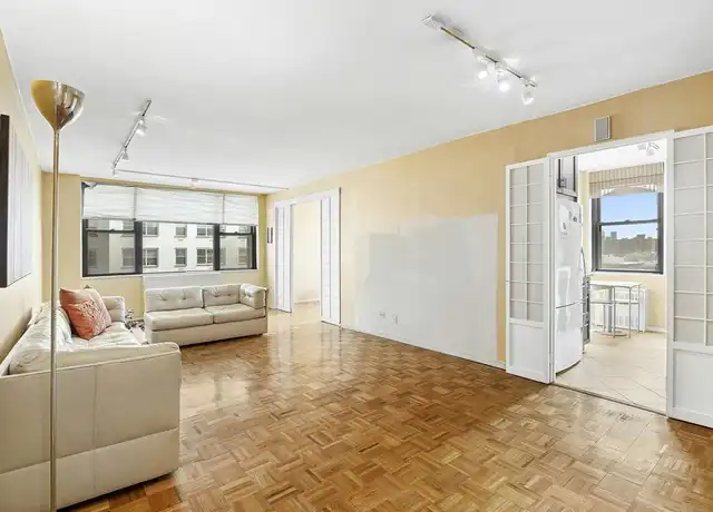 Property at 201 E 17th St Unit 8HJ, New York, NY, 10003, 3 beds, 3 baths, [object Object]