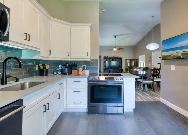 Property at 3895 Island Club Cir W, Lake Worth, FL, 33462, 3 beds, 2 baths, [object Object]