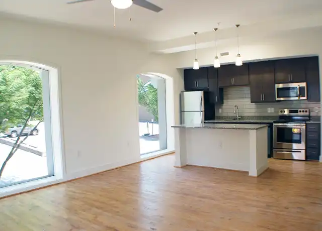 Property at Phoenix on Foushee - 1 E Cary St, Richmond, VA, 23219, 1 bed, 1 bath, [object Object]