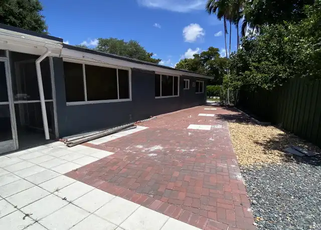 Property at 1220 NE 152nd St, North Miami Beach, FL, 33162, 1 bed, 1 bath, [object Object]