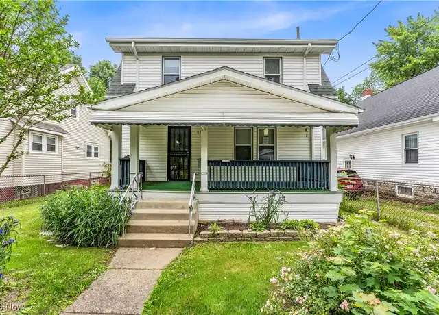 Property at 617 Whitney Ave, Akron, OH, 44306, 4 beds, 1 bath, [object Object]