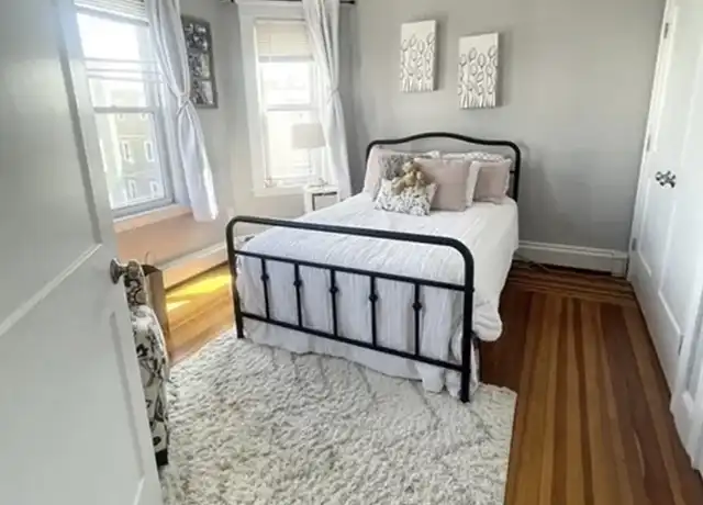 Property at 24 Belknap St Unit 3, Somerville, MA, 02144, 4 beds, 2 baths, [object Object]