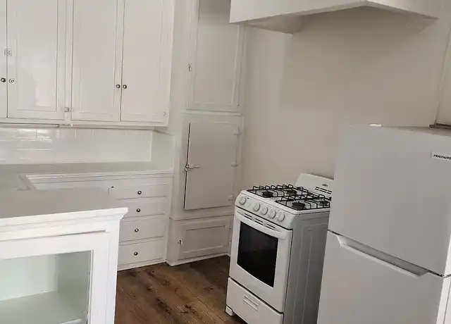 Property at Modern Living in Koreatown: Stylish Studio Apartment - 739 S Normandie Ave, Los Angeles, CA, 90005, 1 bed, 1 bath, [object Object]