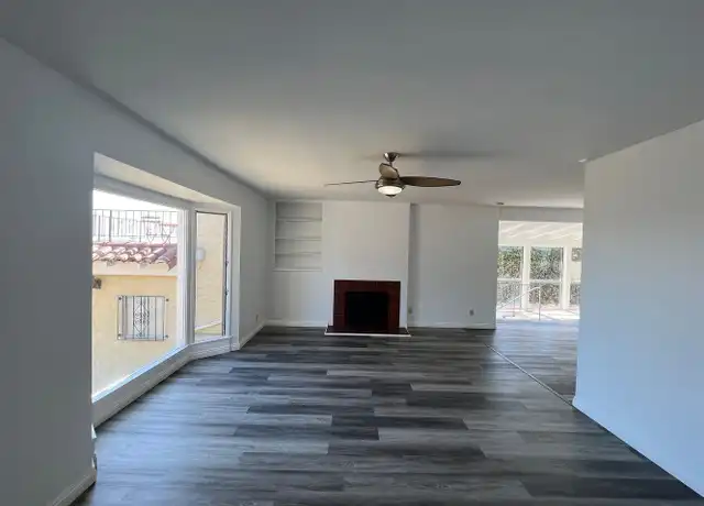 Property at 2609 E Wall St Unit 2609, Signal Hill, CA, 90755, 4 beds, 2 baths, [object Object]