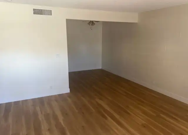 Property at 625 S Royal Crest Cir #3, Las Vegas, NV, 89169, 1 bed, 1 bath, [object Object]