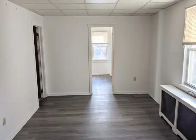 Property at 941 Port Carbon St, Pottsville, PA, 17901, 1 bed, 1 bath, [object Object]