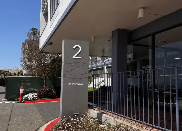Property at 2 Anchor Dr Unit F285, Emeryville, CA, 94608, 1 bed, 1 bath, [object Object]