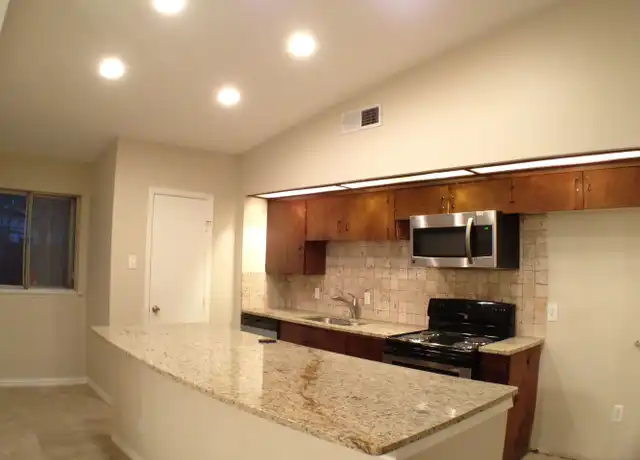 Property at 3612 Hanover Ln, Irving, TX, 75062, 3 beds, 2 baths, [object Object]