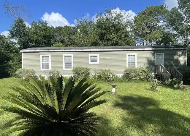 Property at 9520 Bridlewood Rd, Pensacola, FL, 32526, 2 beds, 2 baths, [object Object]