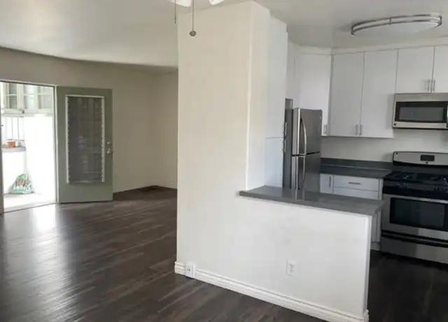 Property at 1910 Robinson Ave Unit 5, San Diego, CA, 92104, 2 beds, 1 bath, [object Object]