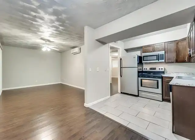 Property at 811 Skillman St #104, Dallas, TX, 75214, 2 beds, 1 bath, [object Object]