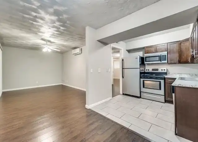 Property at 811 Skillman St #104, Dallas, TX, 75214, 2 beds, 1 bath, [object Object]