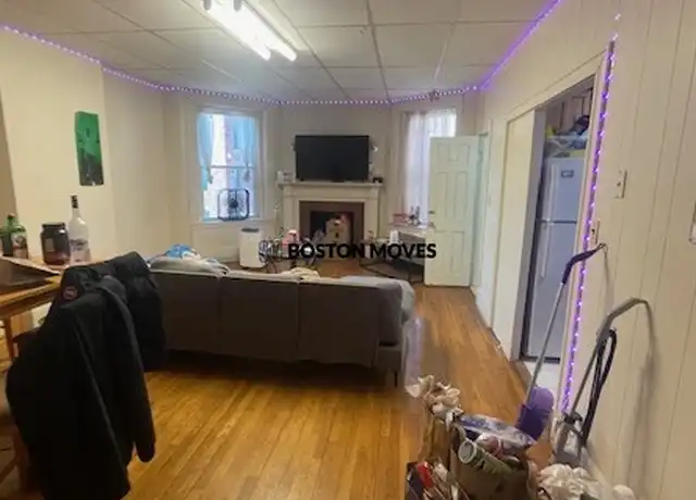 Property at 912 Beacon St Unit 3, Boston, MA, 02215, 3 beds, 1 bath, [object Object]