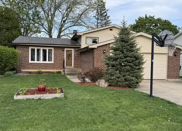 Property at 20547 N Clarice Ave, Lincolnshire, IL, 60069, 4 beds, 3 baths, [object Object]