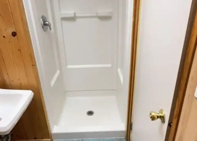 Property at 8648 U.S. 51 Unit 6, Minocqua, WI, 54548, 1 bed, 1 bath, [object Object]