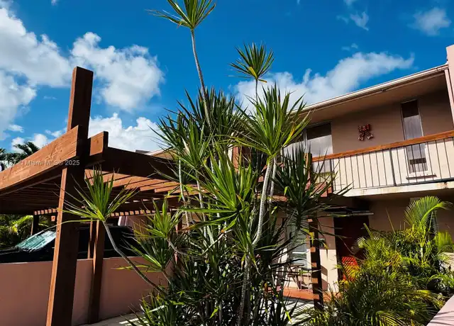 Property at 6312 SW 139th Ct, Miami, FL, 33183, 2 beds, 2.5 baths, [object Object]