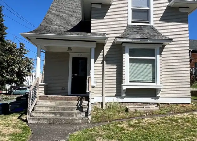 Property at 311 E Laurel St, Bellingham, WA, 98225, 5 beds, 2 baths, [object Object]