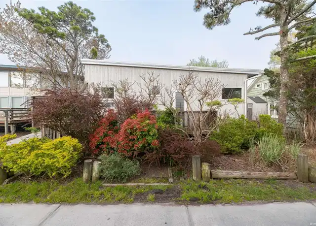 Property at 581 Bayberry Walk, Ocean Beach, NY, 11770, 3 beds, 1.5 baths, [object Object]