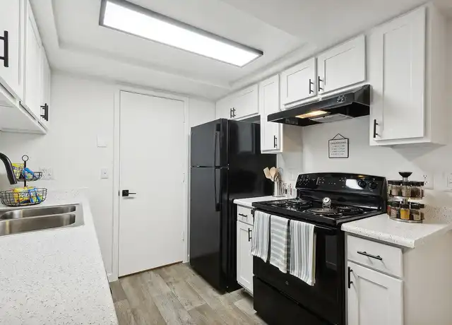 Property at ReNew Flagstaff East - 5205 E Cortland Blvd, Flagstaff, AZ, 86004, 2 beds, 1.5 baths, [object Object]