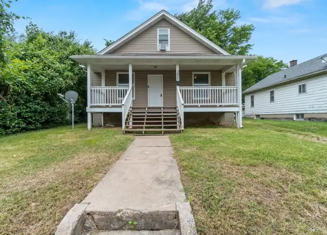 Property at 1023 N Middle St, Cape Girardeau, MO, 63701, 4 beds, 2 baths, [object Object]