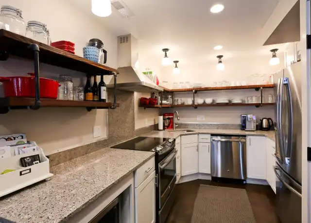 Property at 811 T St NW, Washington, DC, 20001, 2 beds, 1.5 baths, [object Object]