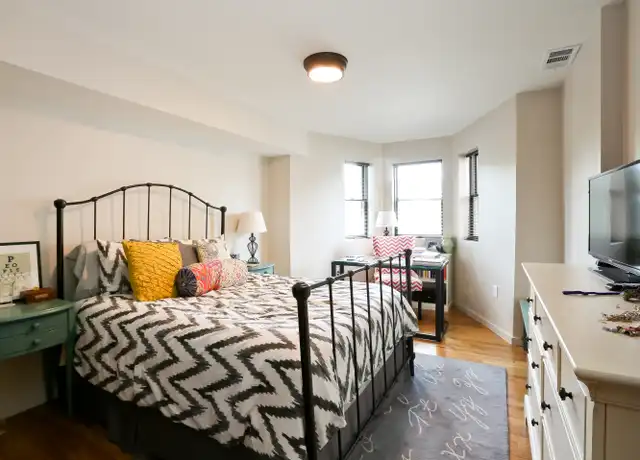 Property at 811 T St NW, Washington, DC, 20001, 2 beds, 1.5 baths, [object Object]