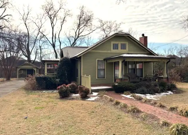 Property at 700 Whitthorne St, Shelbyville, TN, 37160, 2 beds, 2 baths, [object Object]