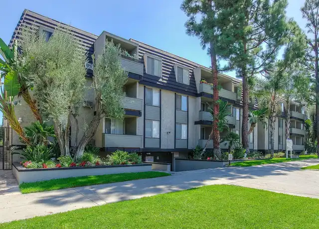 Property at The Esquire - 274 S La Fayette Park Pl, Los Angeles, CA, 90057, 1 bed, 1 bath, [object Object]