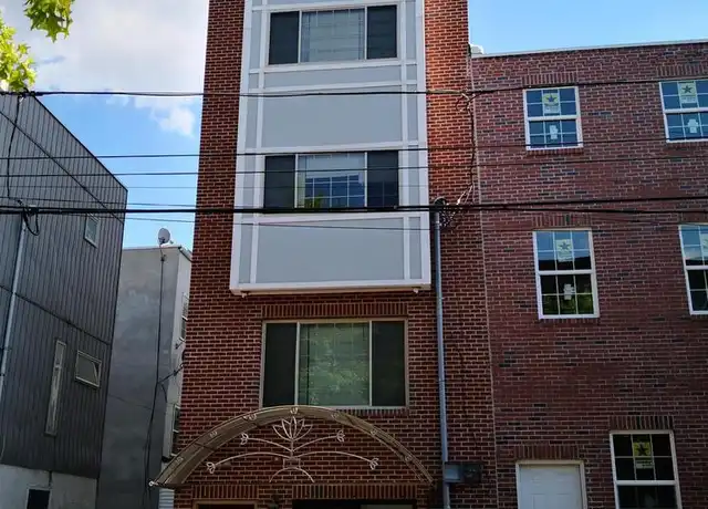 Property at 1002 Green St Unit 3, Philadelphia, PA, 19123, 3 beds, 3 baths, [object Object]