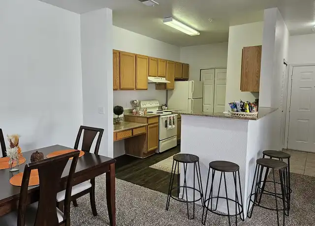Property at The Landings at Long Lake - 5275 Long Lake Cir, Lakeland, FL, 33805, 1 bed, 1 bath, [object Object]