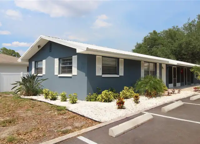 Property at 260 Nippino Trl E, Nokomis, FL, 34275, 2 beds, 1 bath, [object Object]