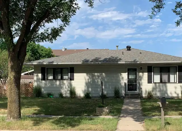 Property at 2701 14th St S, Moorhead, MN, 56560, 4 beds, 2 baths, [object Object]