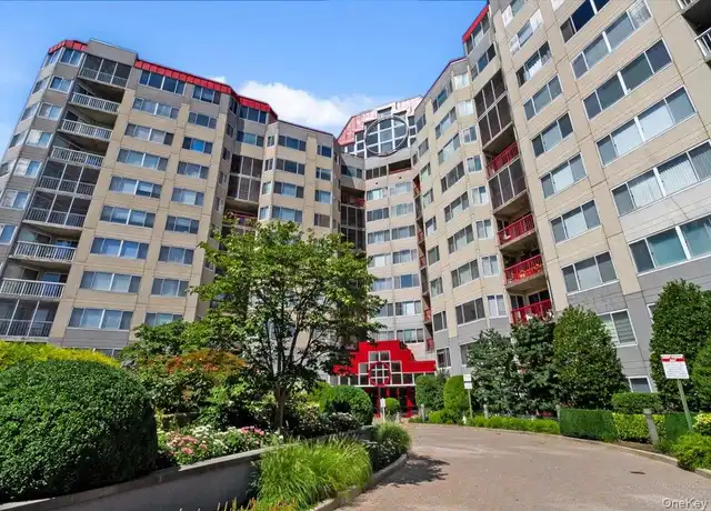 Property at 10 Stewart Pl Unit 8 CE, White Plains, NY, 10603, 1 bed, 1 bath, [object Object]