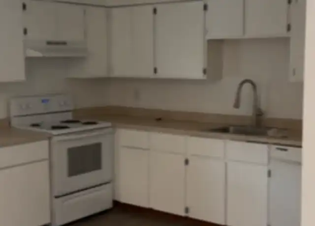 Property at 9305 SE Cooper St, Portland, OR, 97266, 3 beds, 1.5 baths, [object Object]