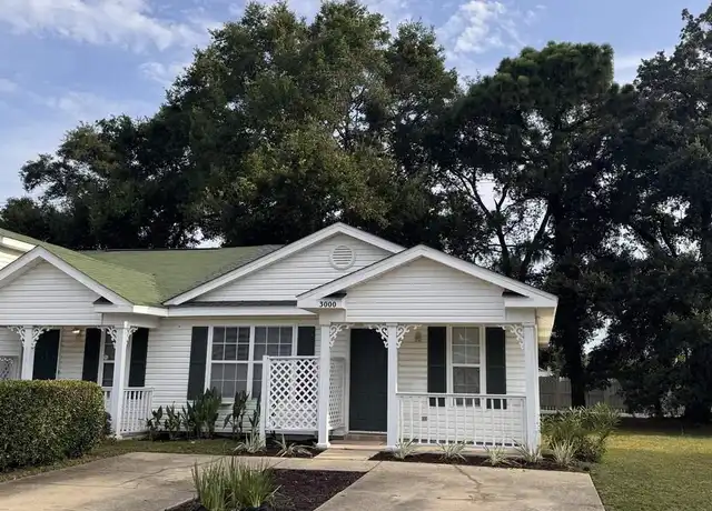 Property at 3000 Brigantine Dr, Pensacola, FL, 32526, 2 beds, 1 bath, [object Object]